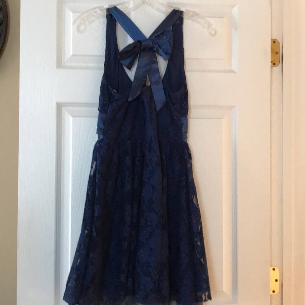 Party dress - Picture 3 of 4